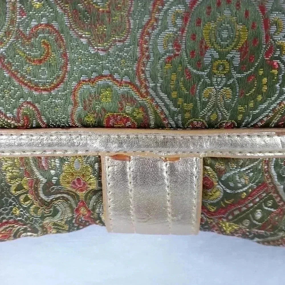 LULU  Purse - Picture 7 of 14